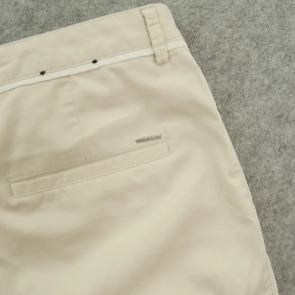 Hugo Boss Shorts Mens 38 Beige Flat Front Chinos Mid Rise Logo Casual